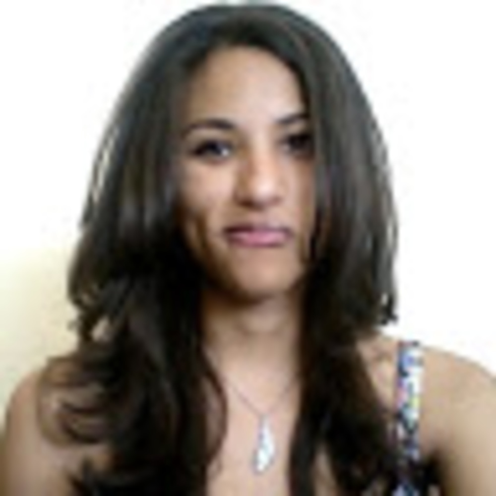 Meet your Posher, Nia